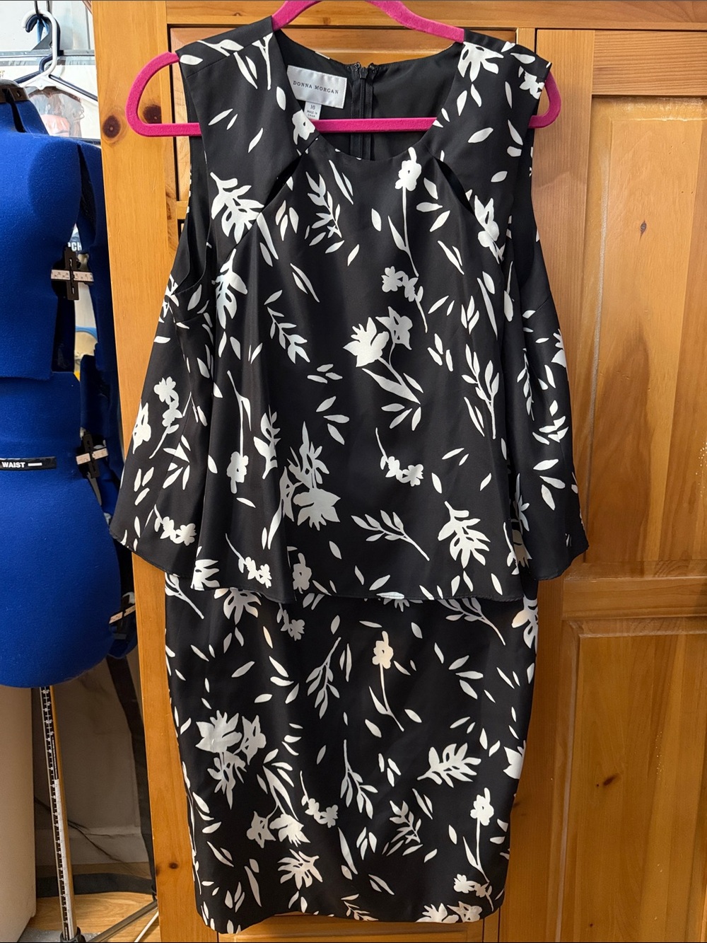 Donna Morgan Black & White Floral Sleeveless Dress